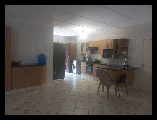 3 BEDROOM SIMPLEX FOR SALE IN ARBORETUM